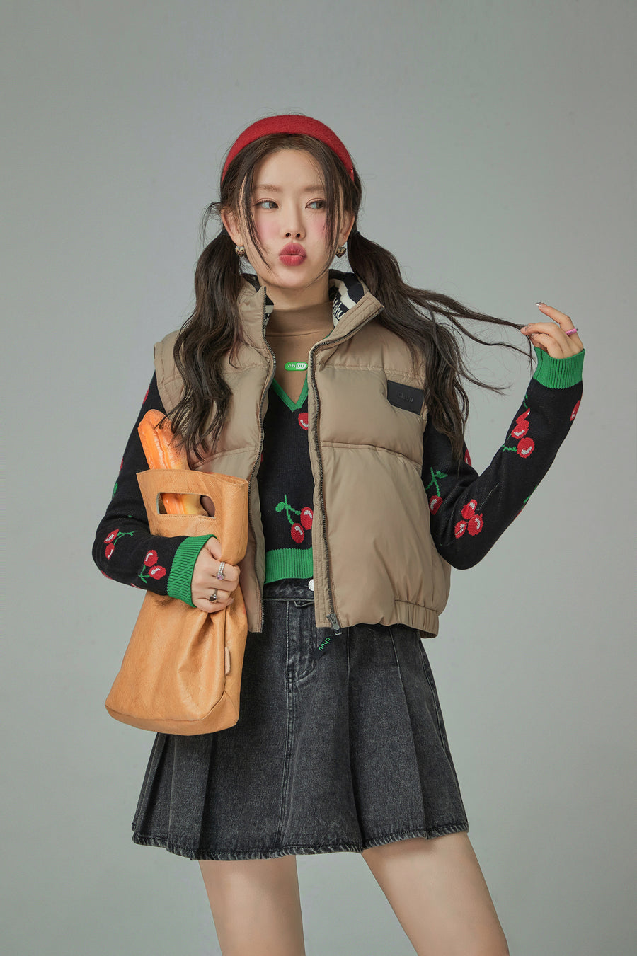 CHUU Cherry Polo Collar Colored Crop Knit Sweater