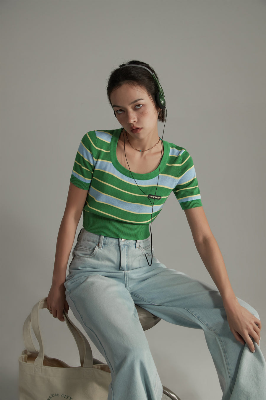 CHUU Striped Cropped Knit Top