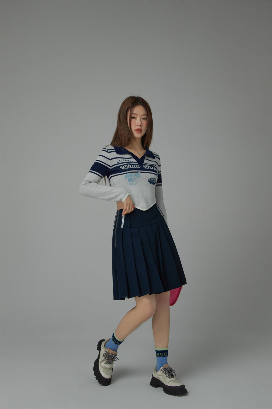 CHUU Chuu Baby Open Collar Cropped Knit T-Shirt