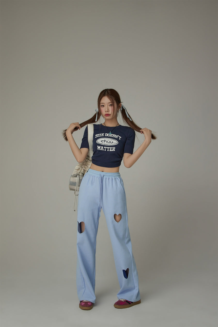 CHUU Heart Jogger Pants