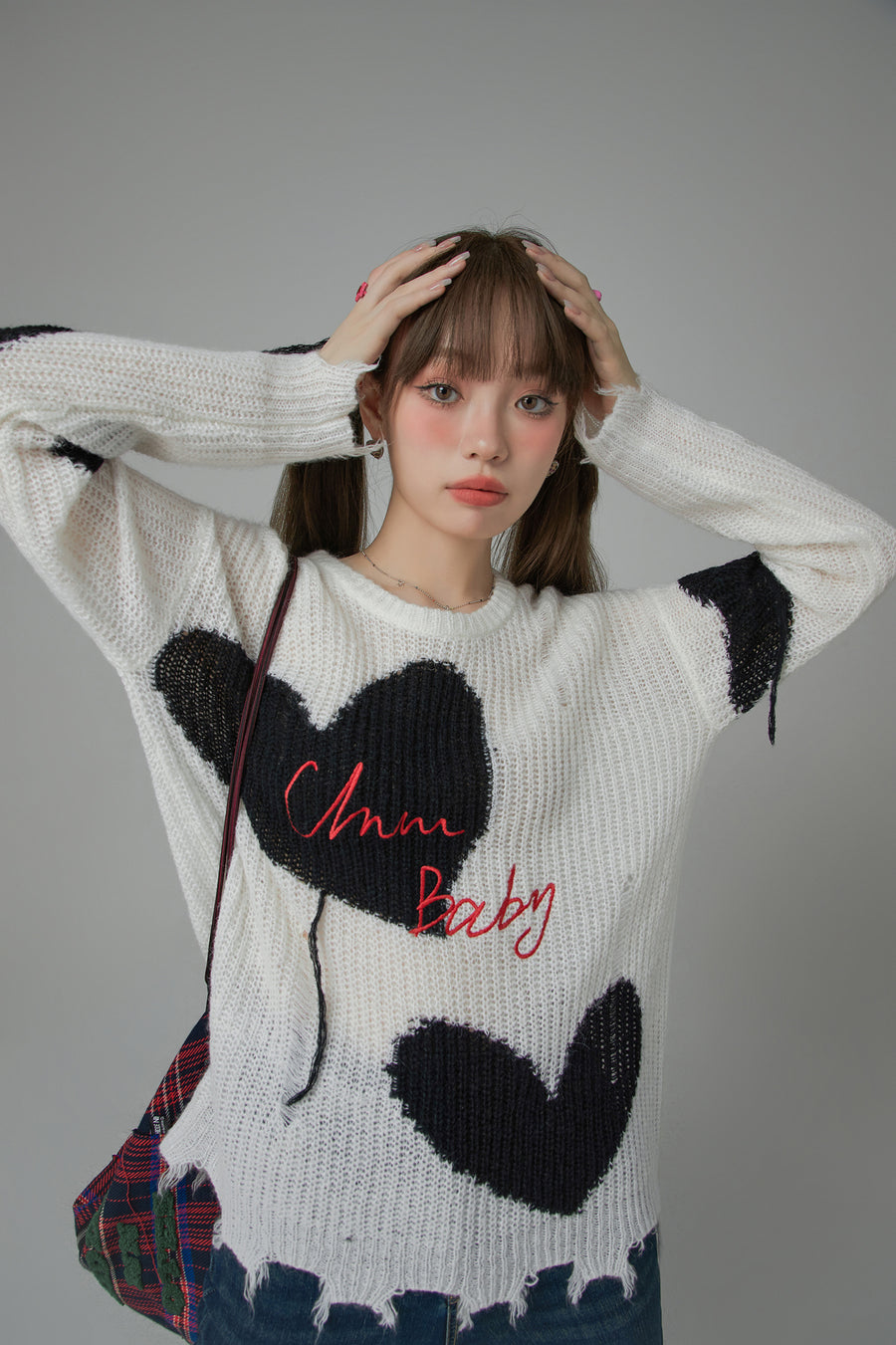 CHUU Distressed Heart Loose Fit Sweater