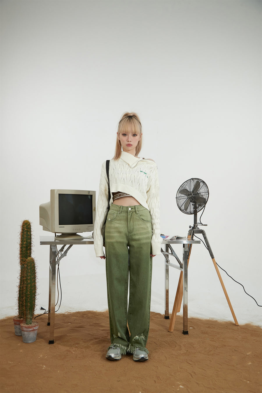 CHUU Gradient Wide Denim Frayed Pants