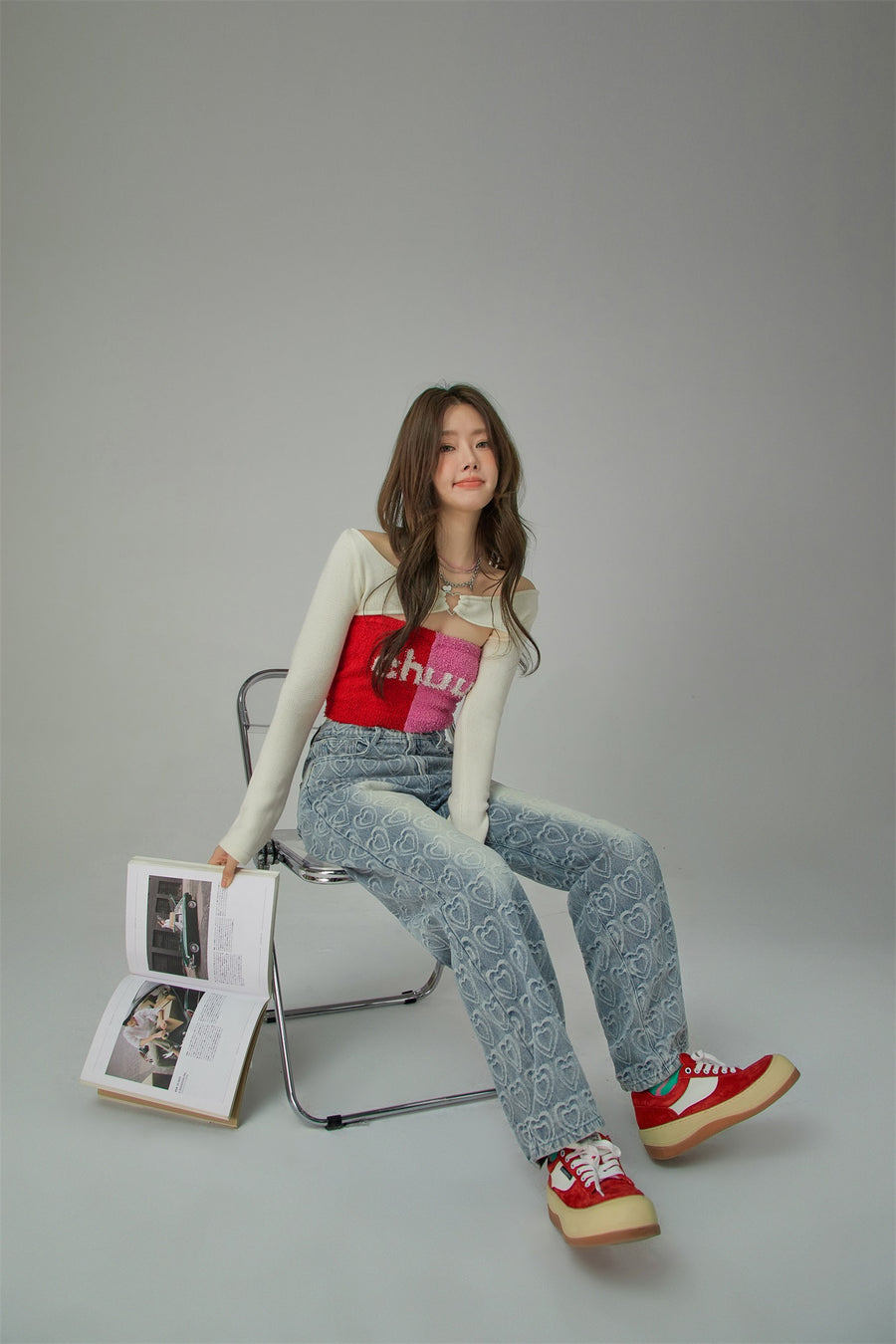 CHUU Heart Logo Washed Wide Denim Pants