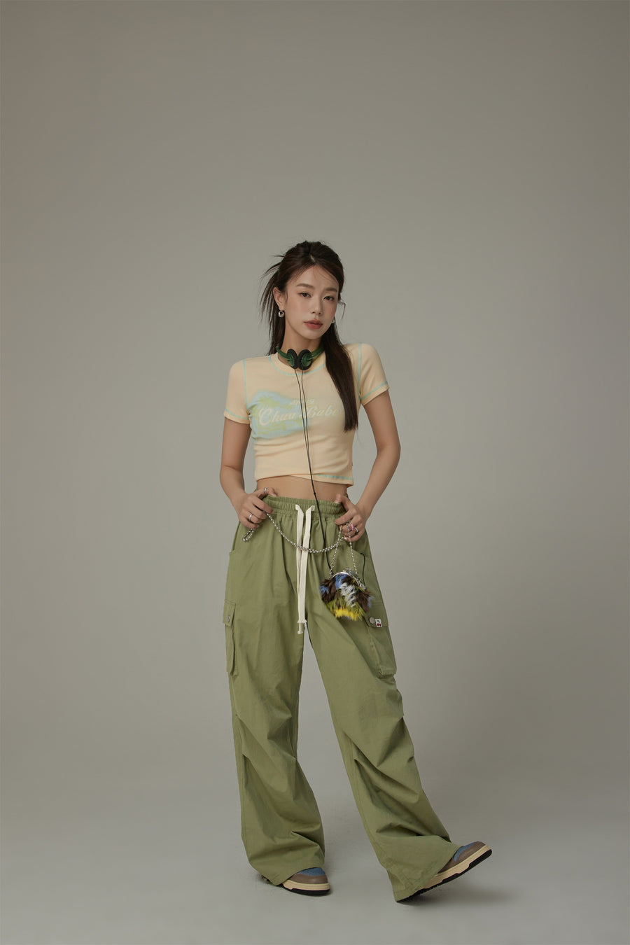 CHUU Basic Color String Cargo Wide Pants