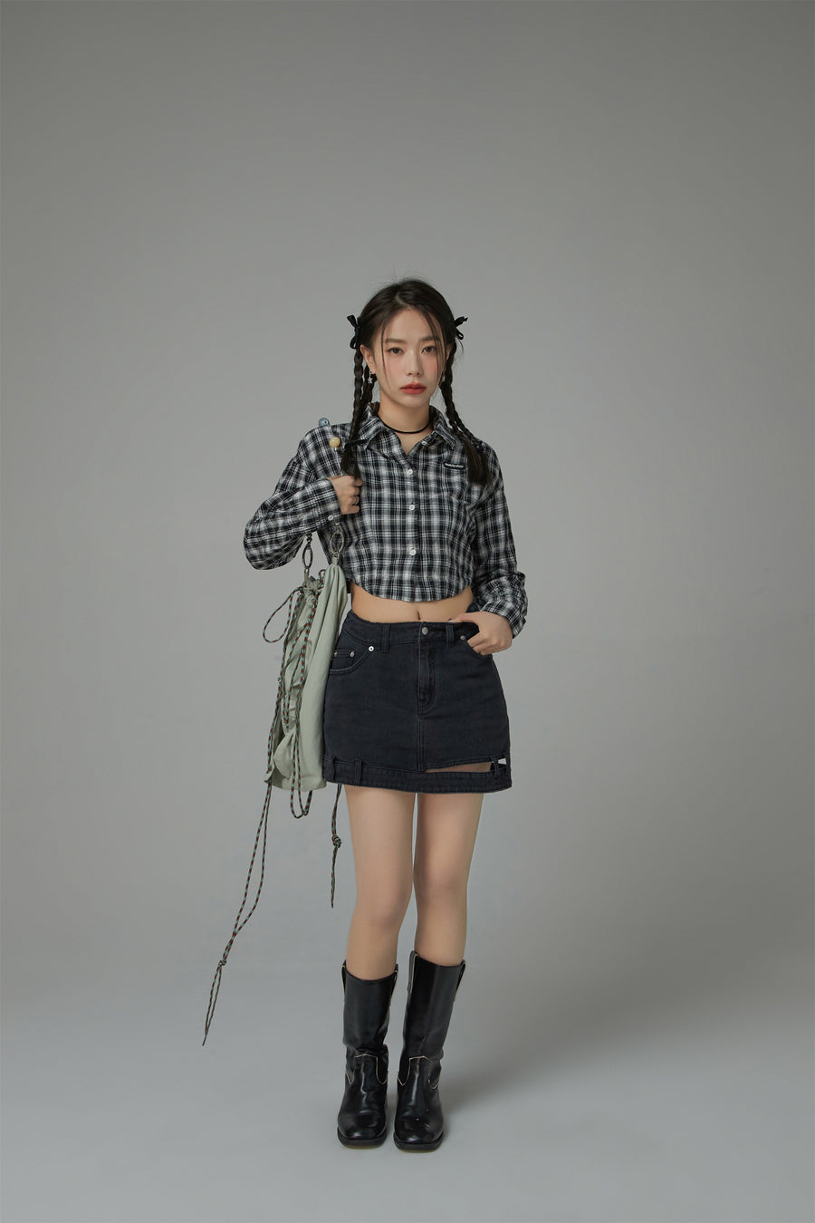 CHUU Slit Denim Skirt