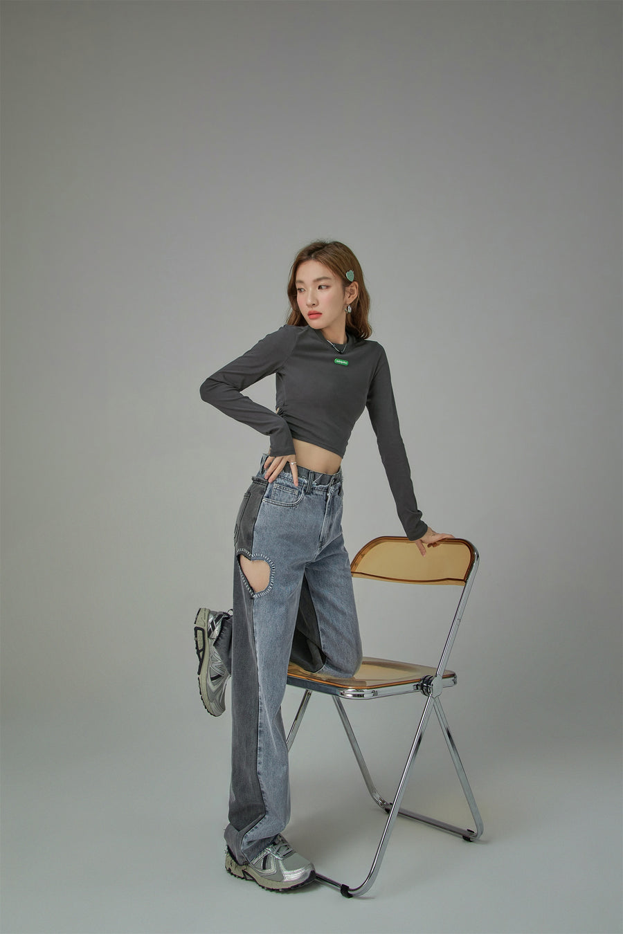 CHUU Heart Cutout Wide Straight Jeans