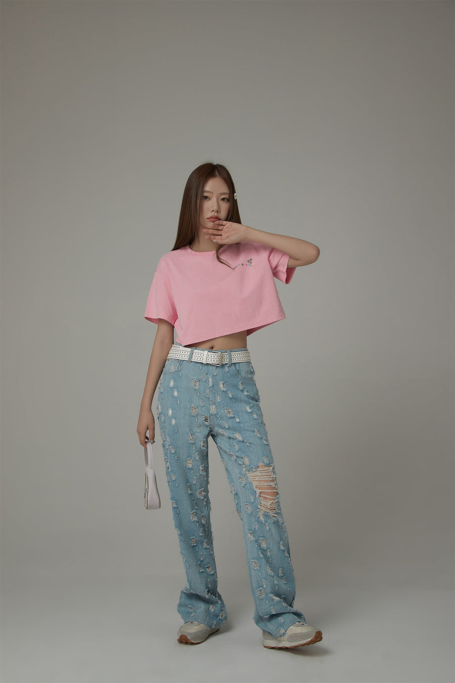 CHUU Colored By Chuu Printed Logo Cropped T-Shirt