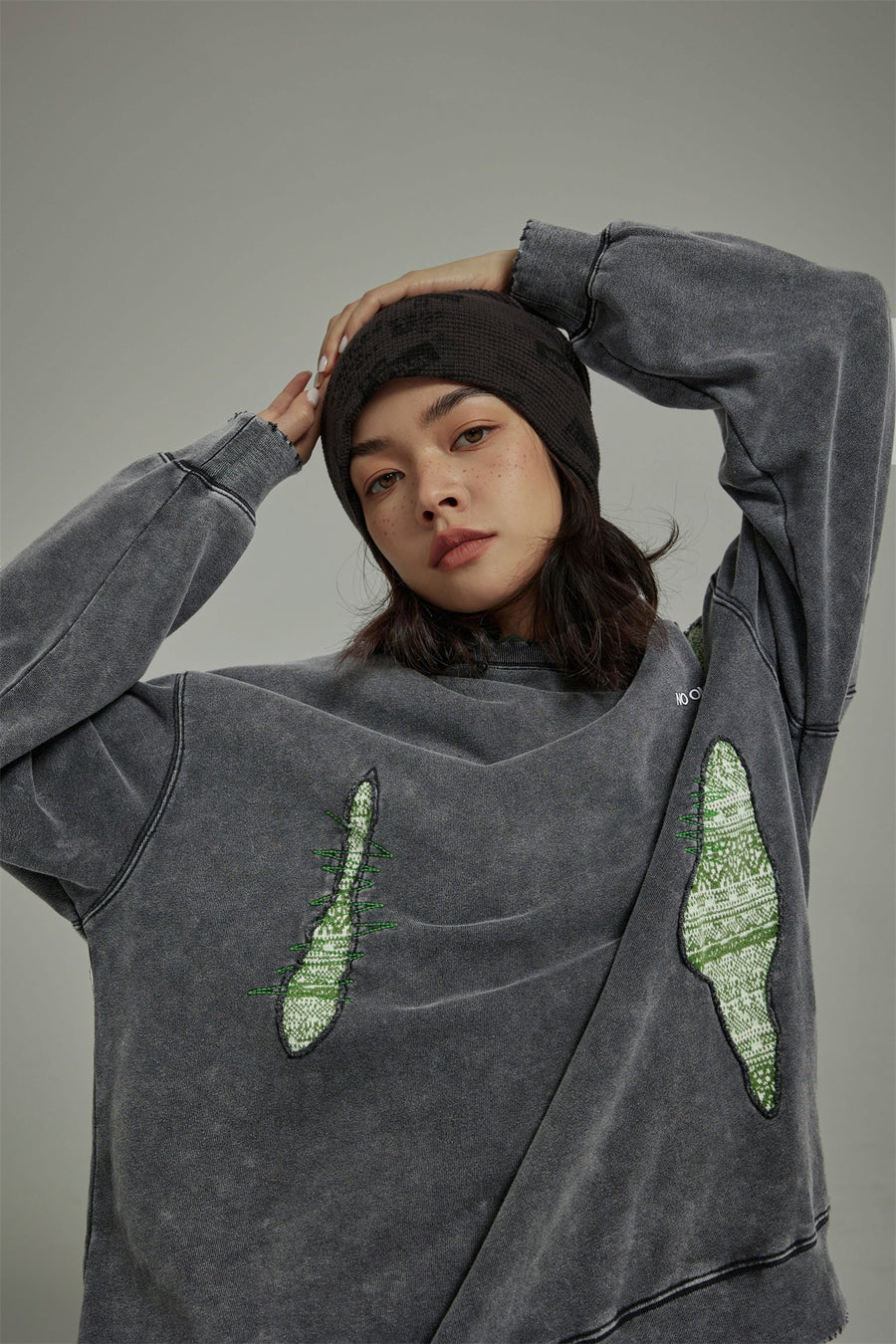 CHUU Ethnic Print Washed Patchwork Sweatshirt