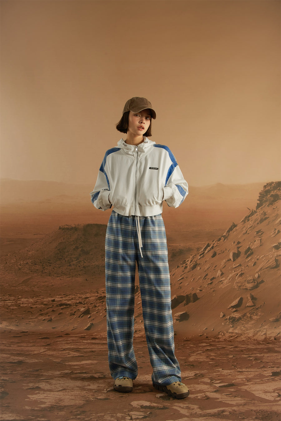 CHUU String Check Pants