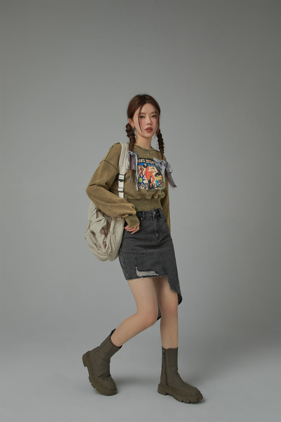 CHUU Sized Doesnt Matter Beach Day Printed Sweatshirt