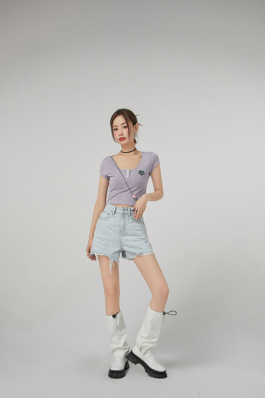 CHUU Stripe Front Button Crop Top