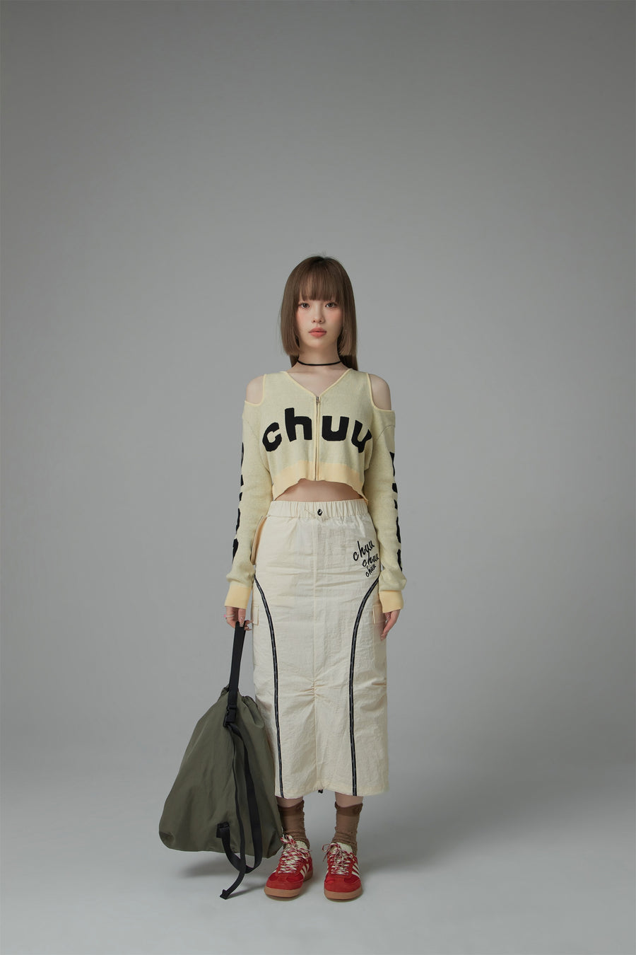 CHUU Shoulder Cut Out Crop Zip-Up