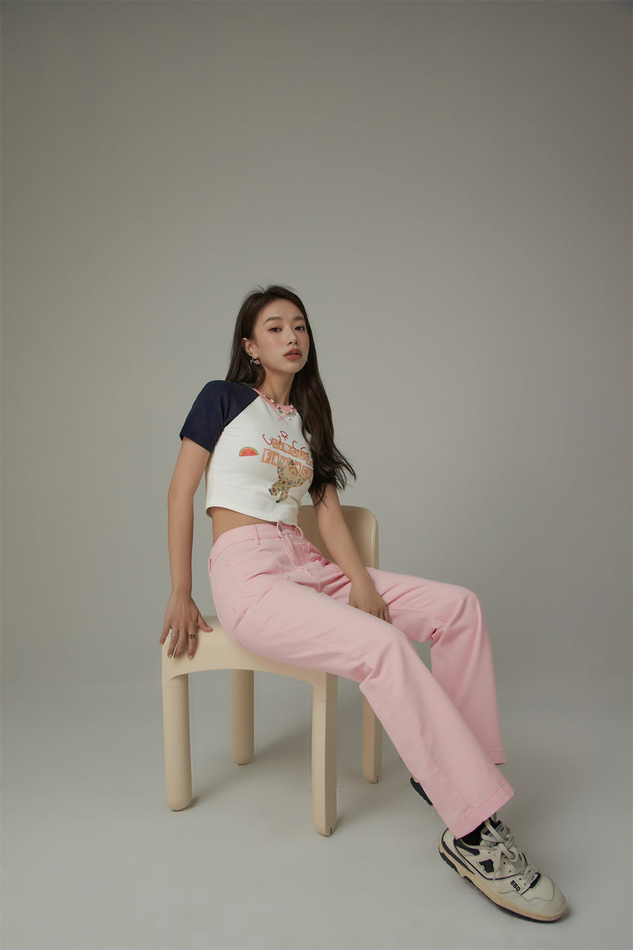 CHUU Embroidered Chuu Pocket Pants