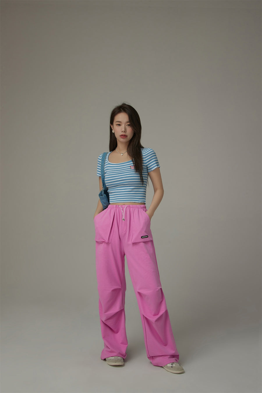 CHUU Banding Wide Training Pants