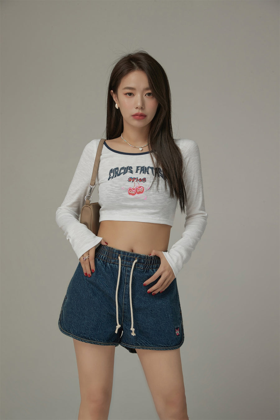 CHUU String Denim Shorts