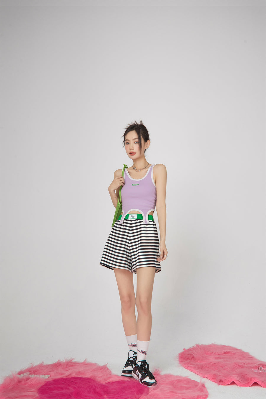 CHUU Dreams Reflect Emotions Stripes Shorts