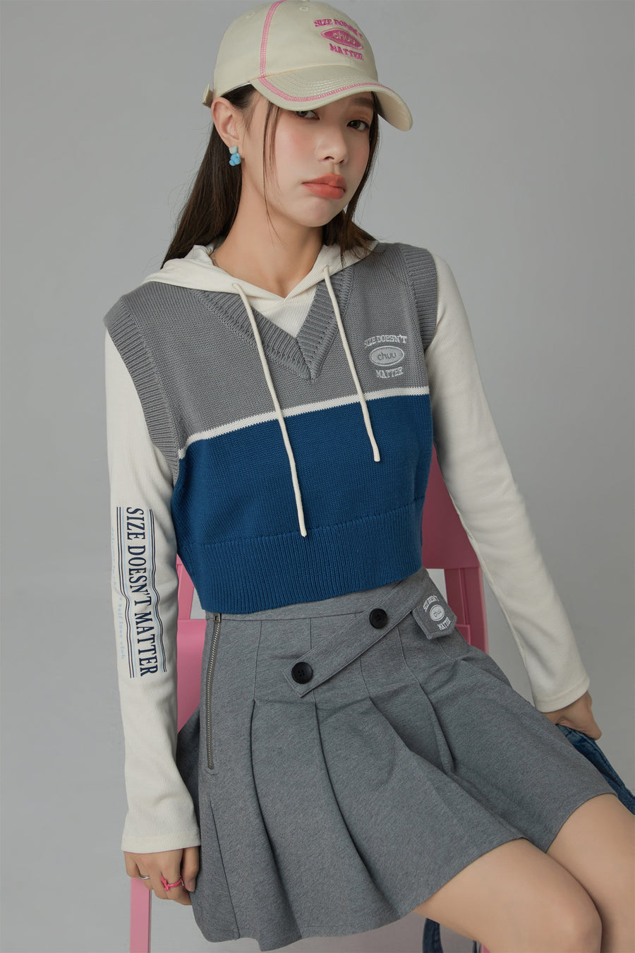 CHUU V-Neck Color Matching Knit Vest