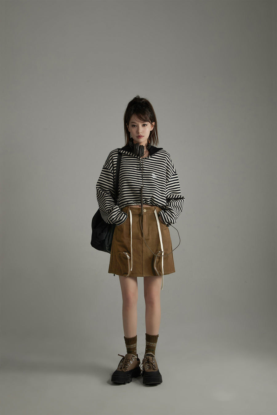 CHUU Pocket High-Waisted Mini Skirt