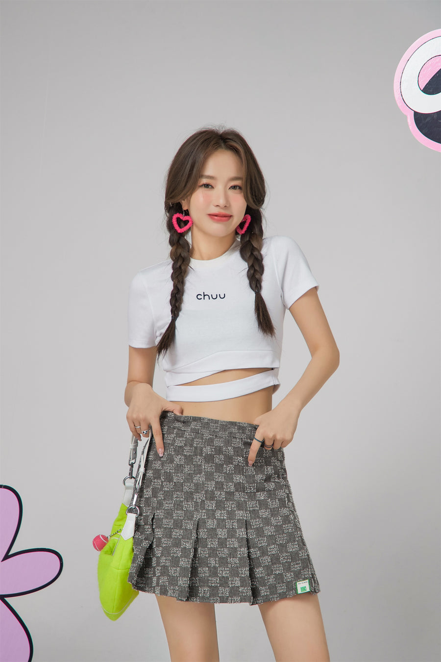 CHUU Gonna Be A Busy Time Checkered Skirt