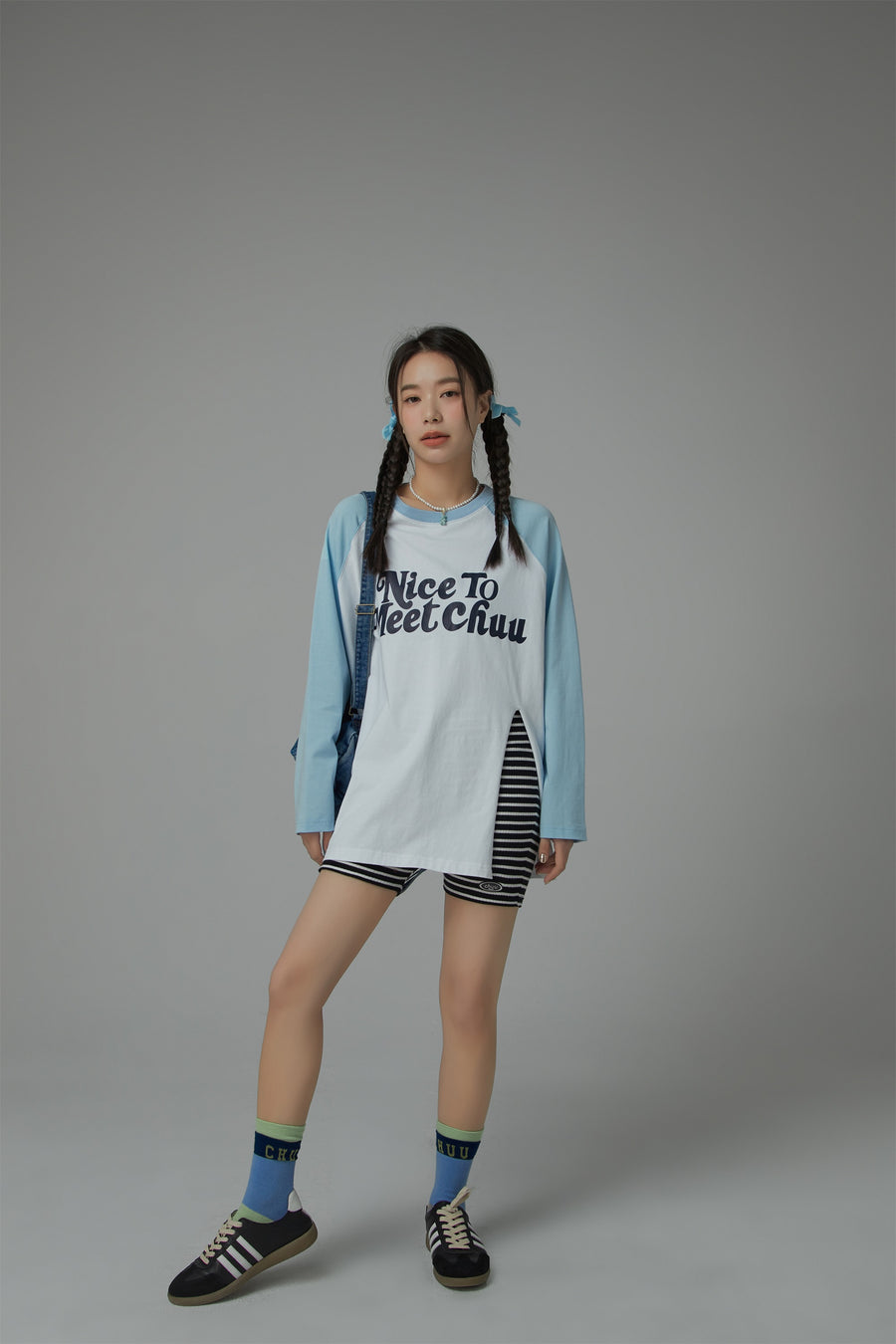 CHUU Nice To Meet Chuu Contrast Raglan T-Shirt