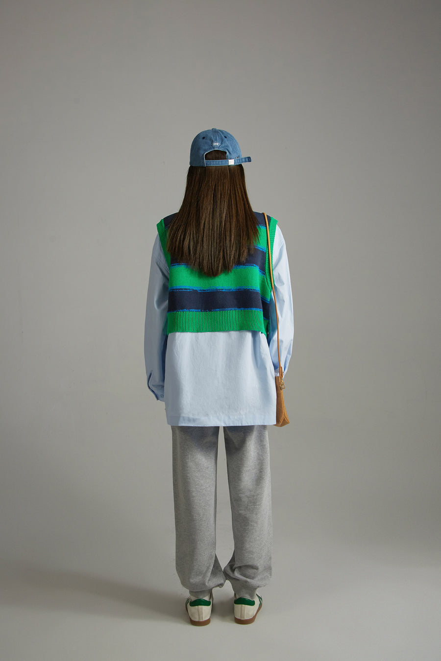 CHUU Striped Round-Neck Knit Vest