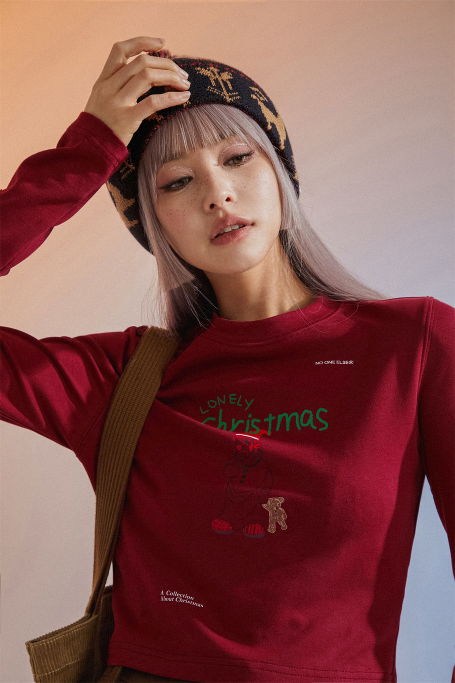 CHUU Christmas Cropped T-Shirt