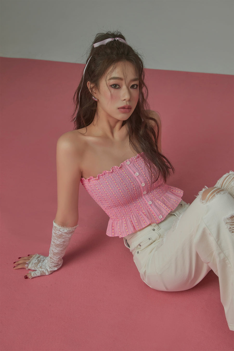 CHUU Heart Ruffle Button Tube Top