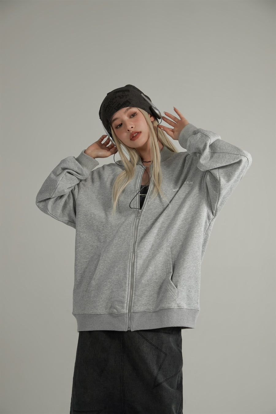 CHUU Loose Fit Club Stretch Zip Up Jacket