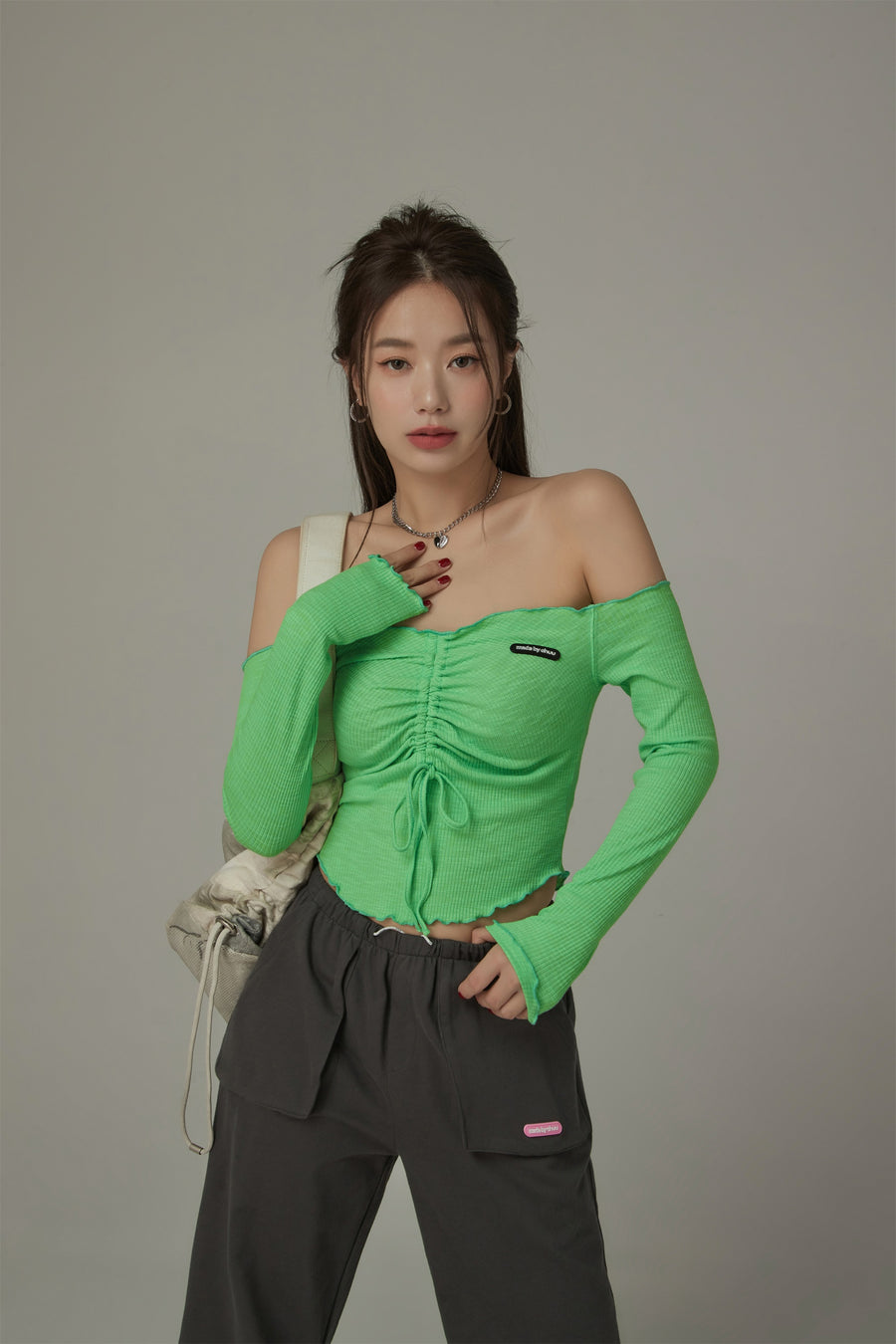 CHUU Shirring Off-Shoulder Top