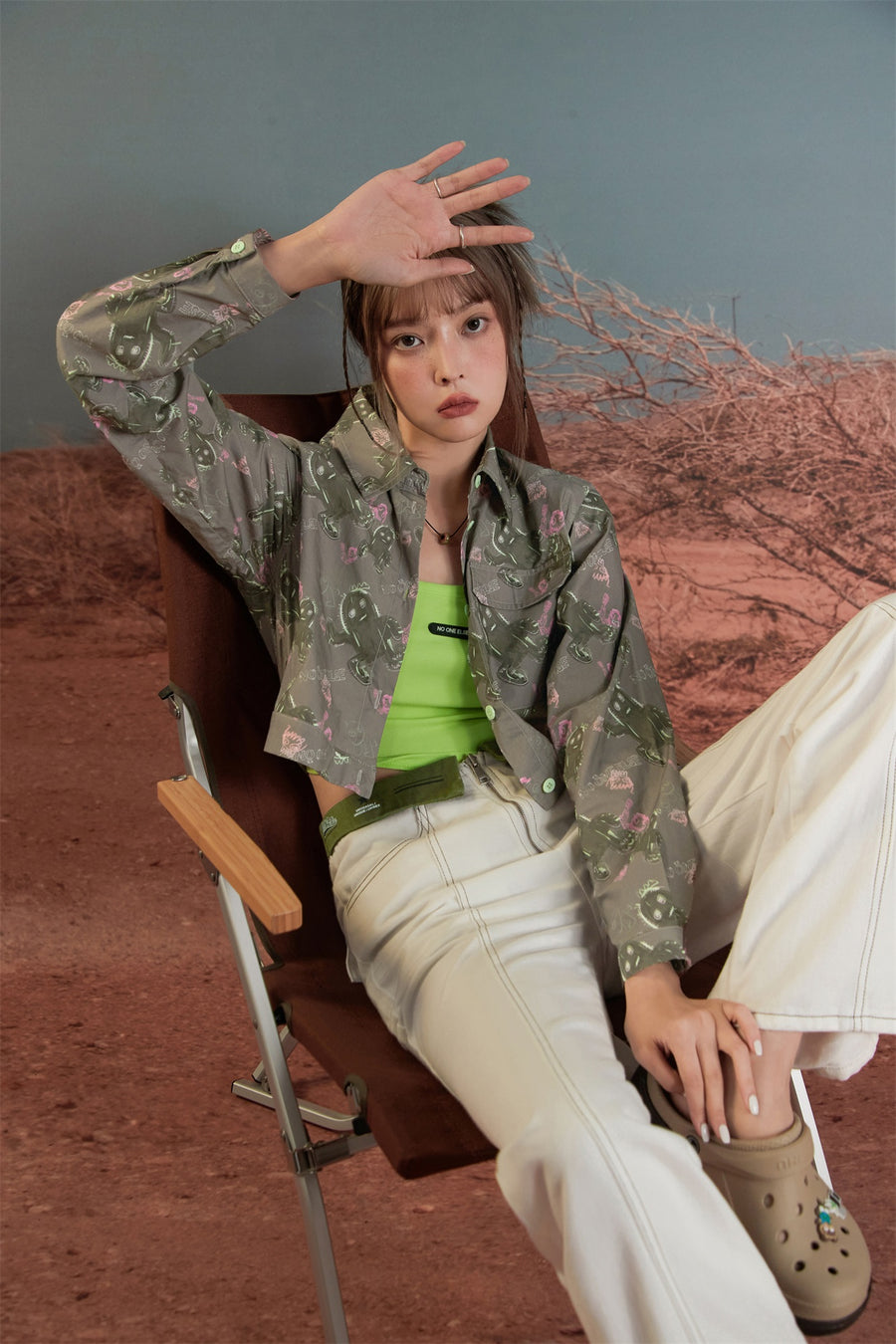 CHUU Running Cactus Vintage Crop Shirt