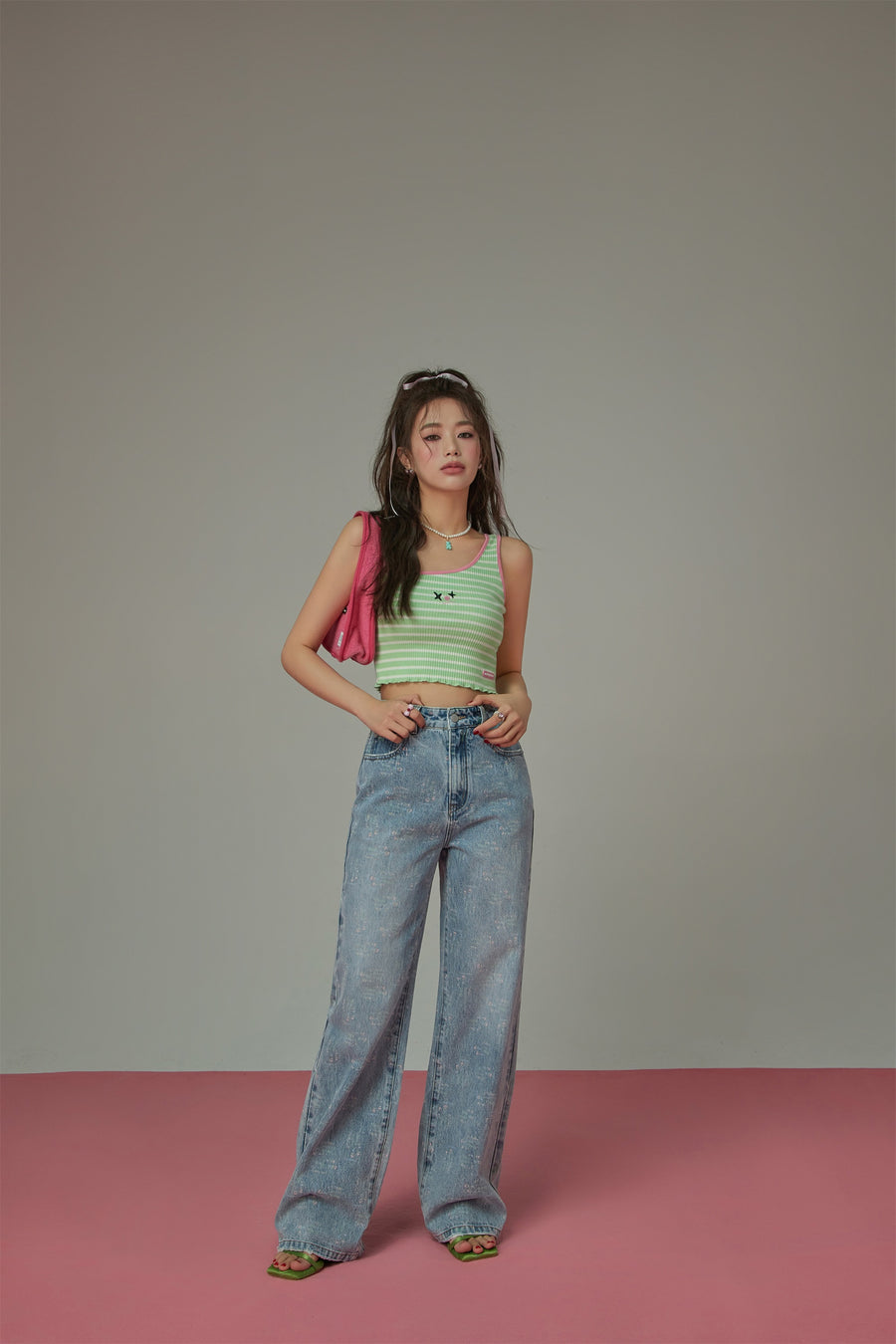 CHUU Unbalanced Striped Sleeveless Crop Top