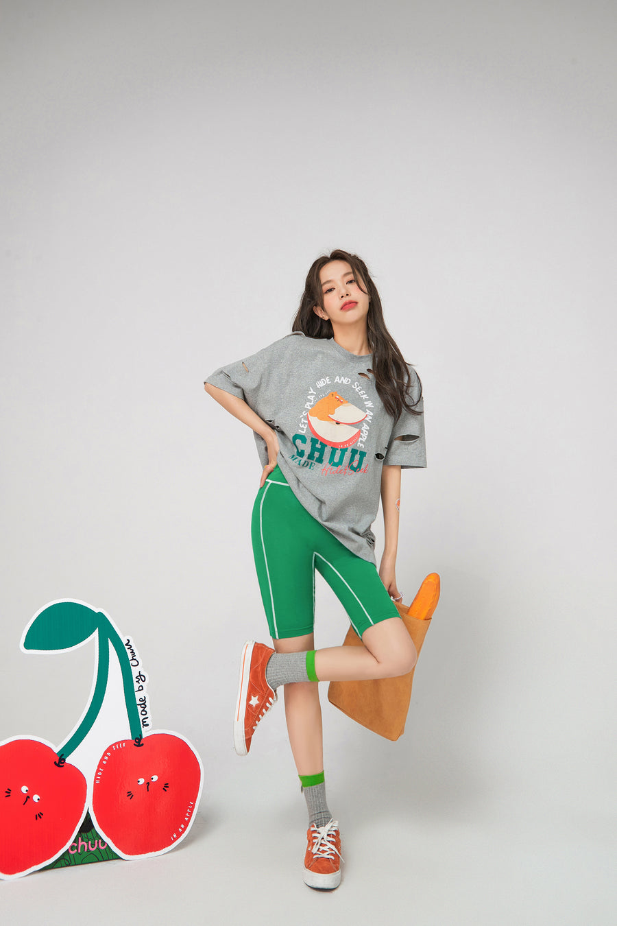 CHUU Color Matching Line Bermuda Shorts