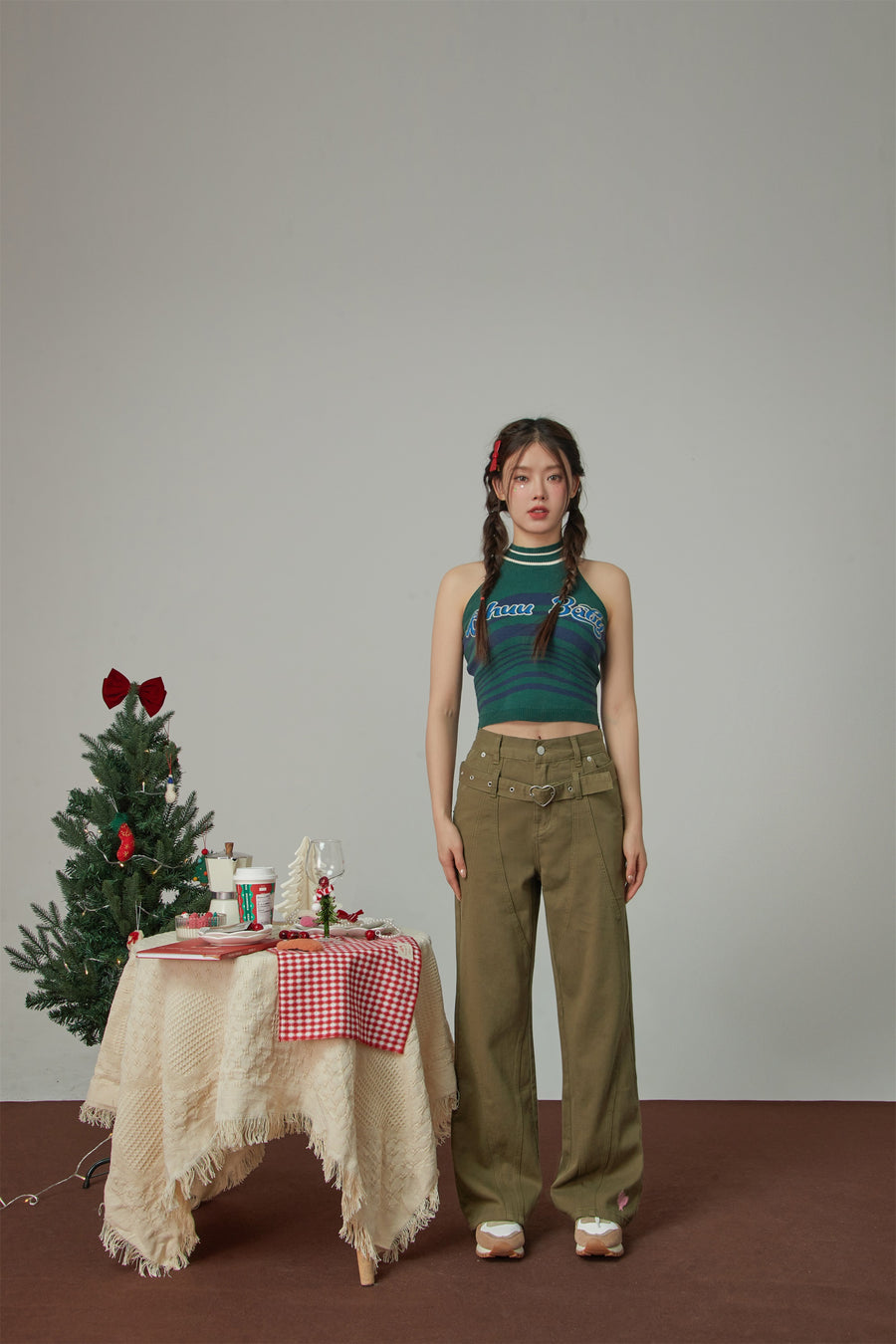 CHUU Heart Belt High-Waisted Wide Pants