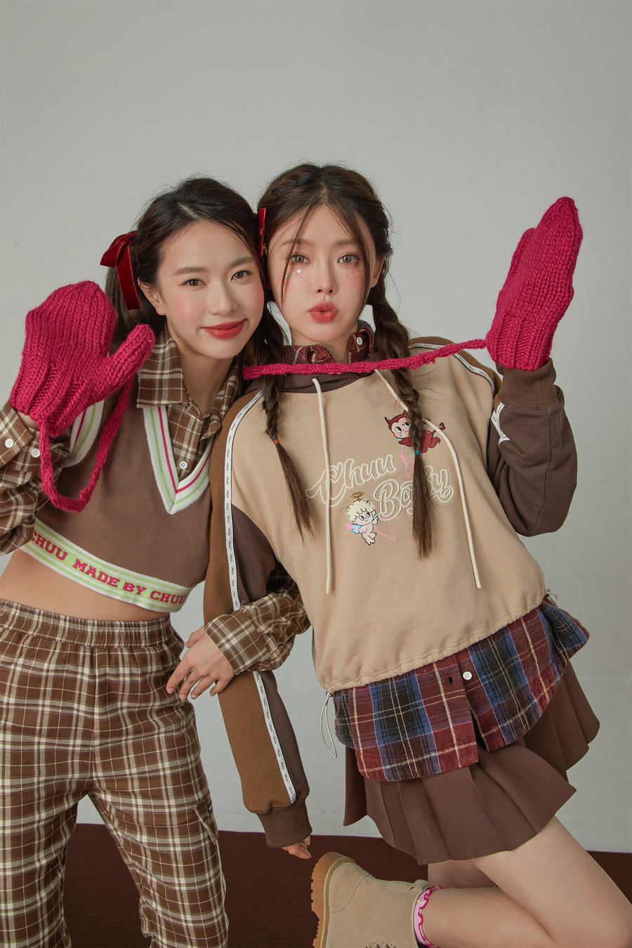 CHUU Angel And Devil Contrast Hoodie