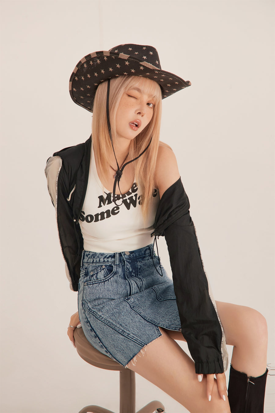 CHUU Unbalanced Cut Denim Mini Skirt