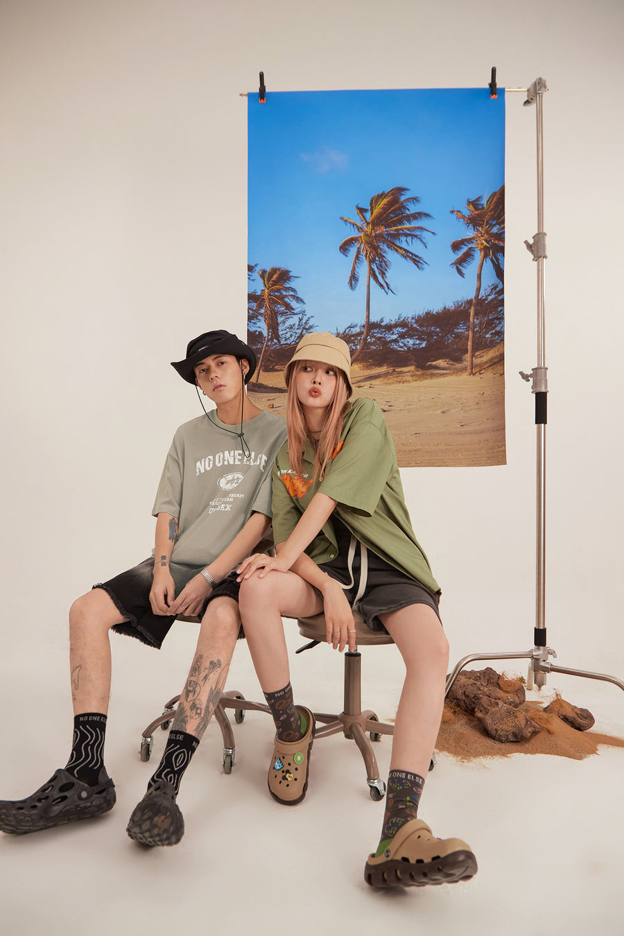 CHUU Simple Logo Bermuda Shorts