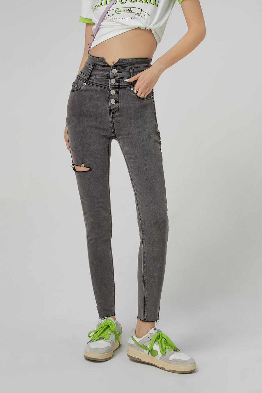 CHUU High Waist Button Slim Jeans