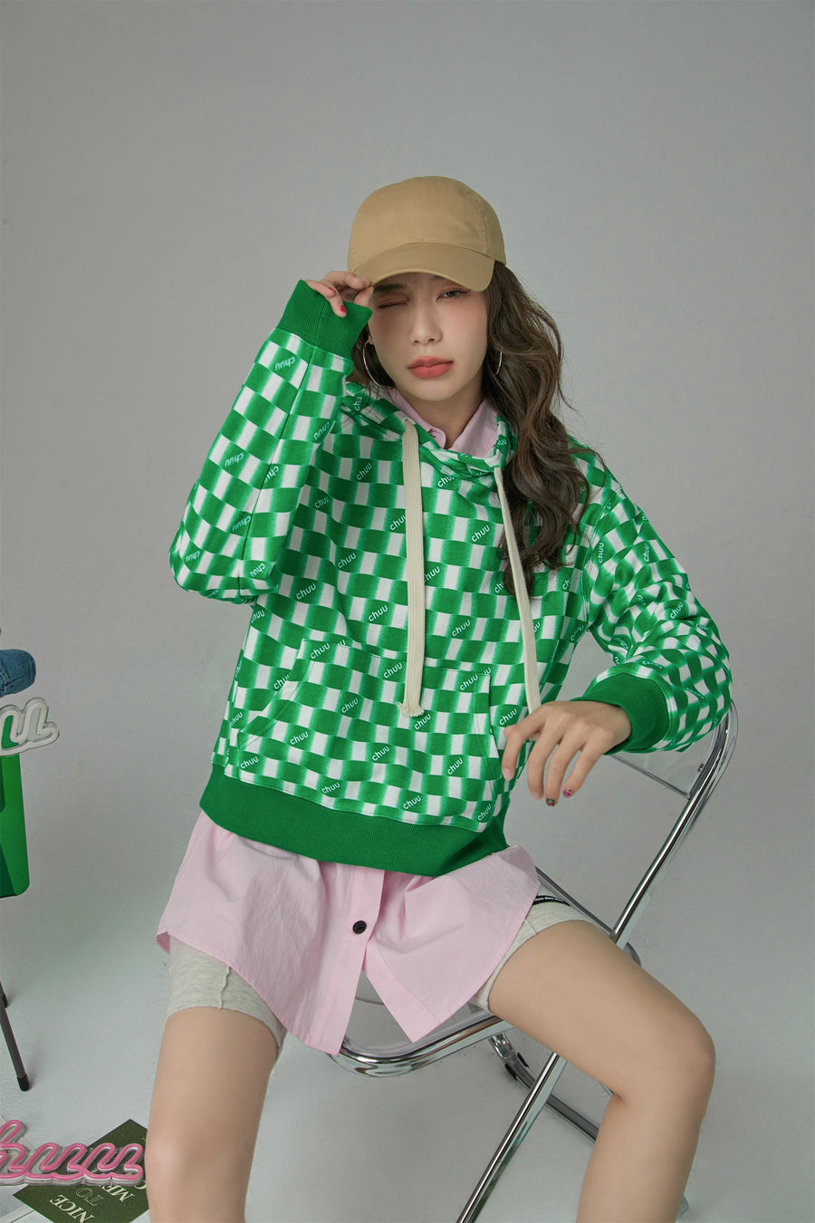 CHUU Owning My Greatness Checkered Hoodie