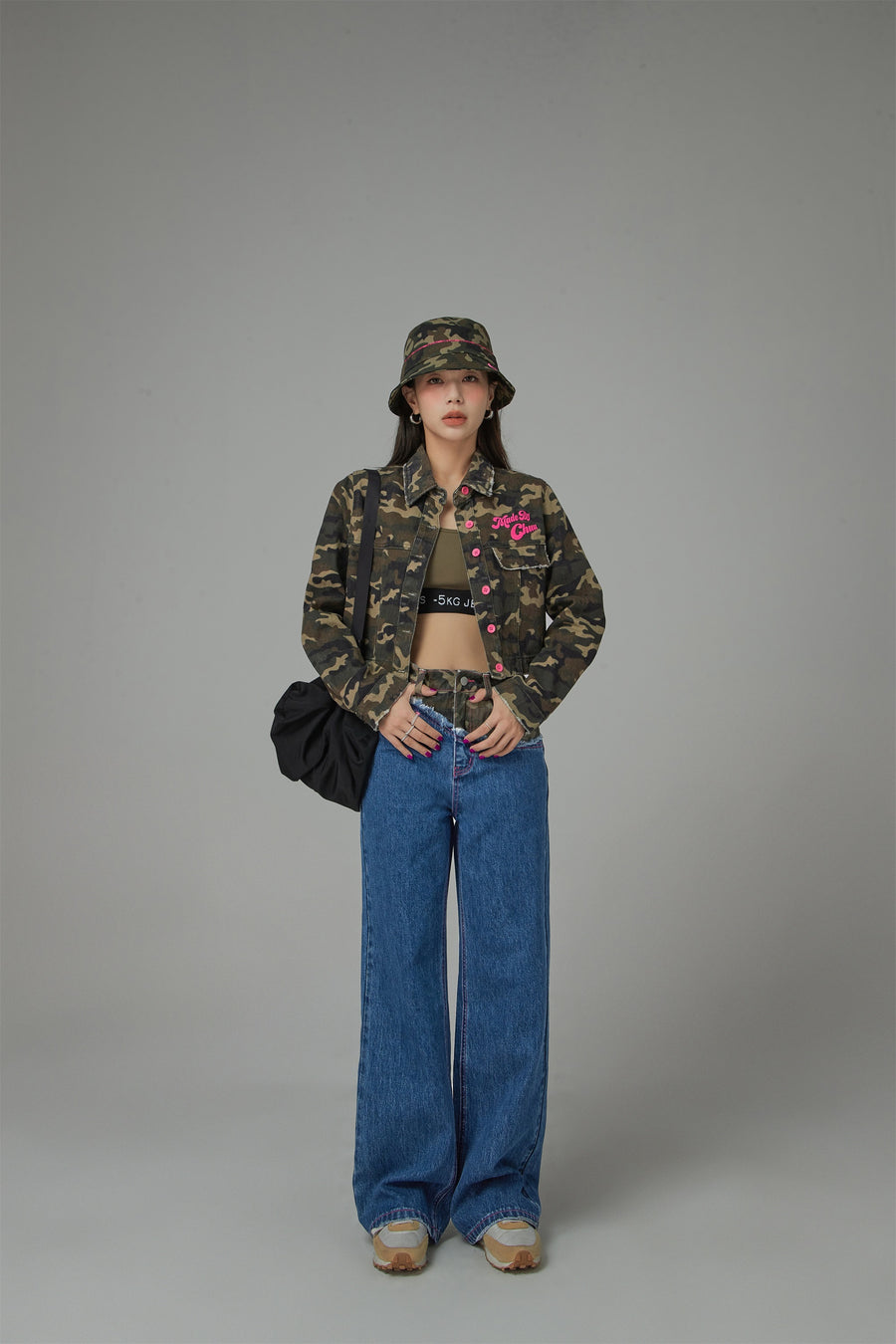 CHUU Stitched Camouflage Straight Denim Pants