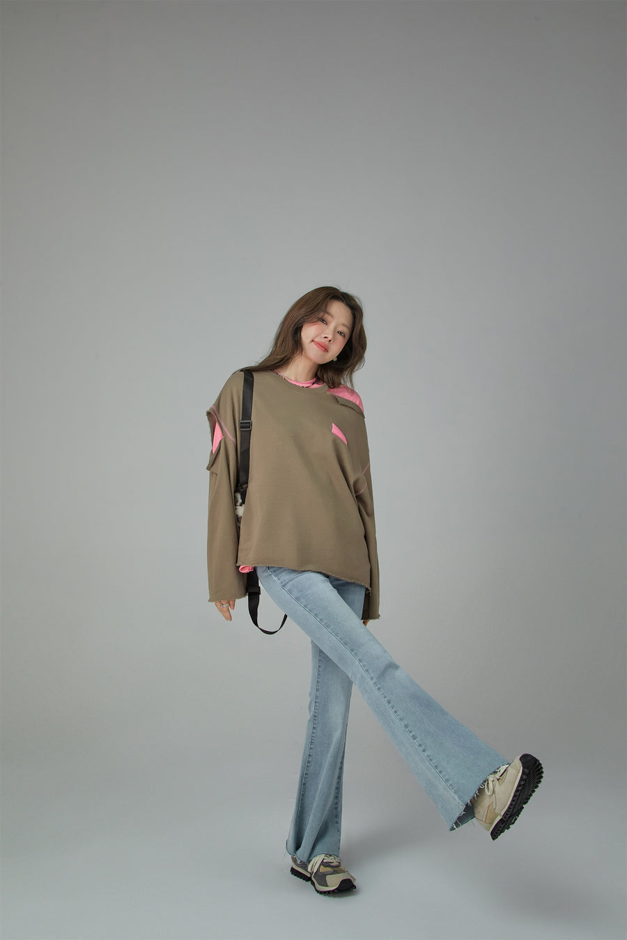 CHUU Dynamite Off Shoulder Loose Fit Long Sleeve Sweatshirt