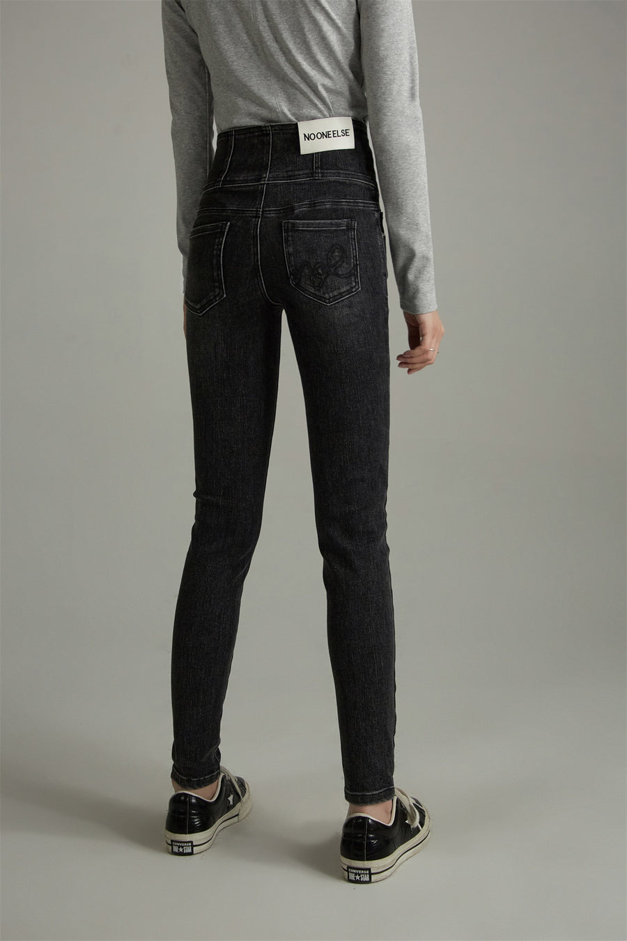 CHUU High-Waisted Pencil Corset Jeans