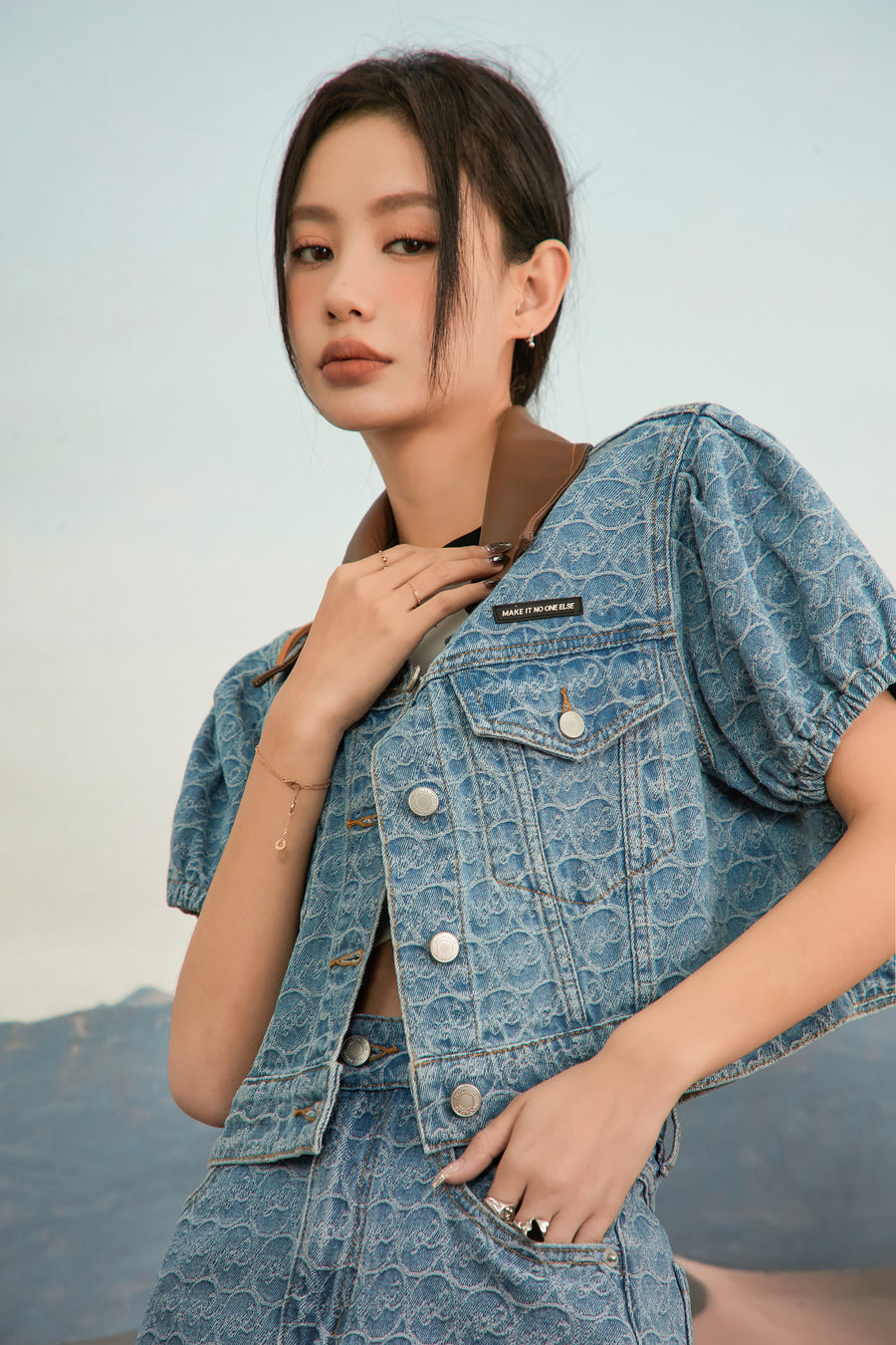 CHUU Remarkable Story Denim Jacket