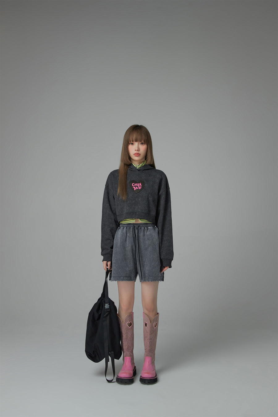 CHUU Chuu Baby Heart Crop Hoodie