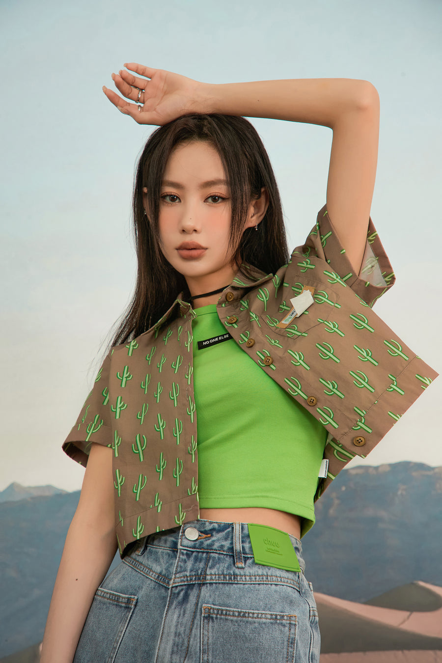 CHUU Catcus Inspired Cropped Shirt