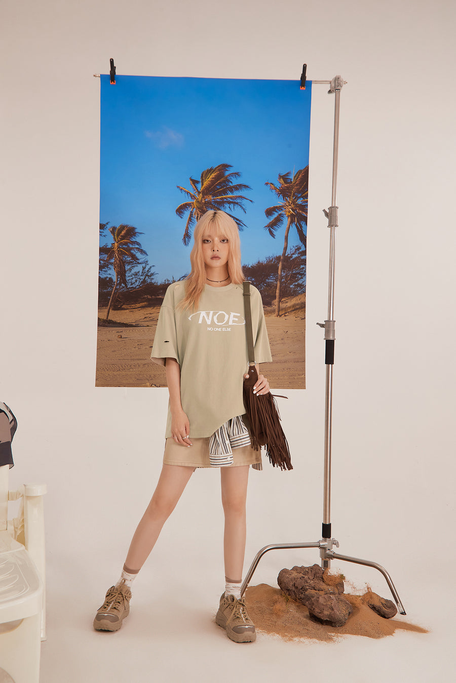 CHUU Damaged Cutout Loosefit T-Shirt