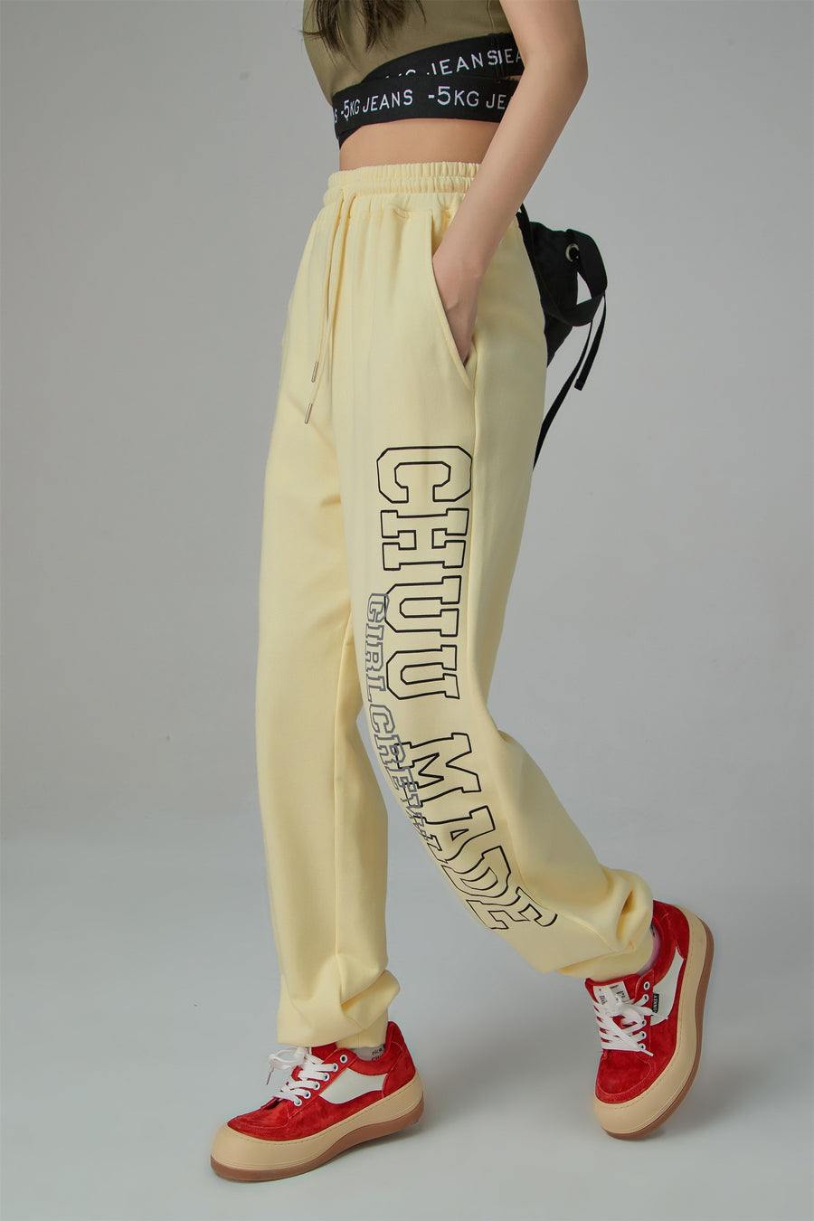 CHUU Stars That Shine High-Waist Jogger Pants