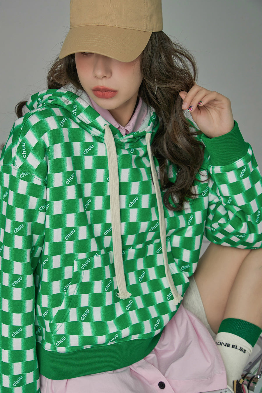 CHUU Owning My Greatness Checkered Hoodie