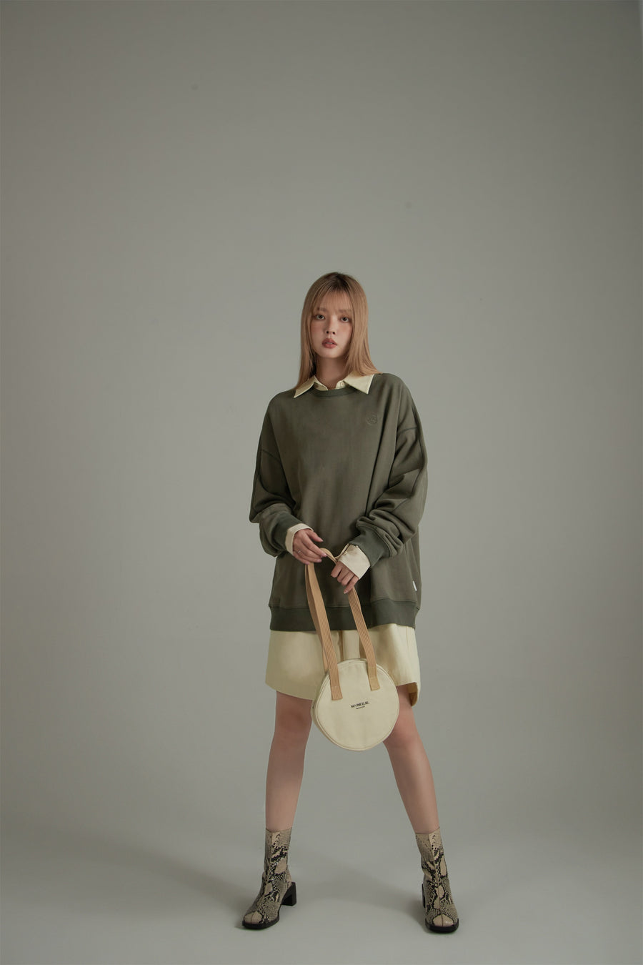 CHUU Solid Simple Casual Sweatshirt