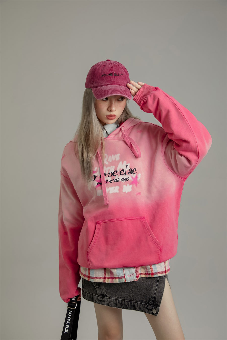 CHUU Gradient Loose Fit Hoodie