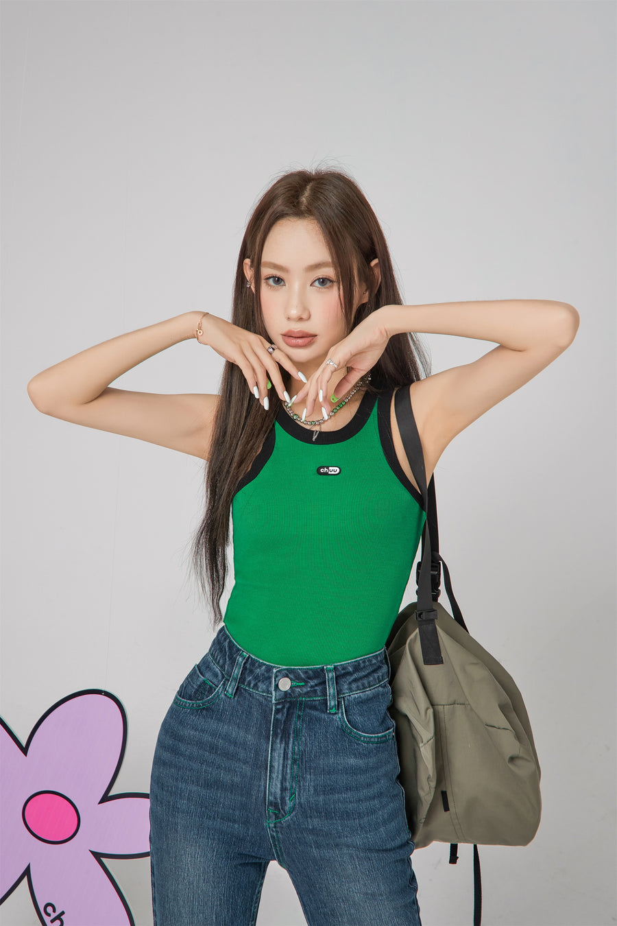 CHUU Color Matching Simple Logo Sleeveless Top